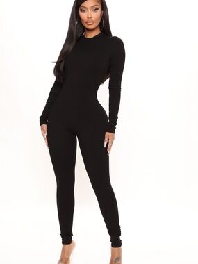 Long-Sleeve Black Ribbed Jumpsuit